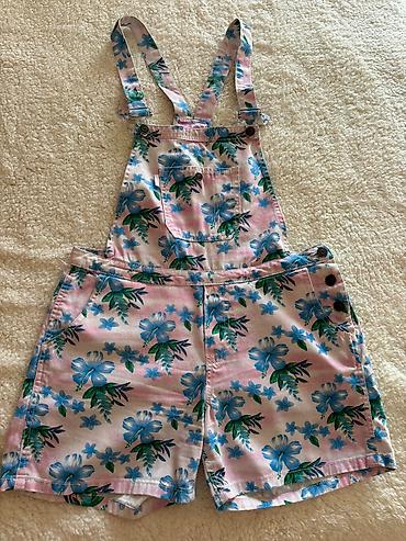 pull and bear sandale: Potpuno Terranova ocuvane tregerice, kratke, prolecne, letnje, naravno — 2