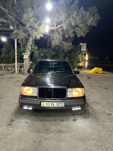 Mercedes-Benz W124: 2.3 l | 1993 il Sedan