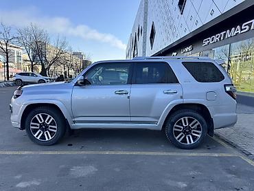 Toyota: Toyota 4Runner: 2020 г., 4 л, Автомат, Бензин, Внедорожник — 1