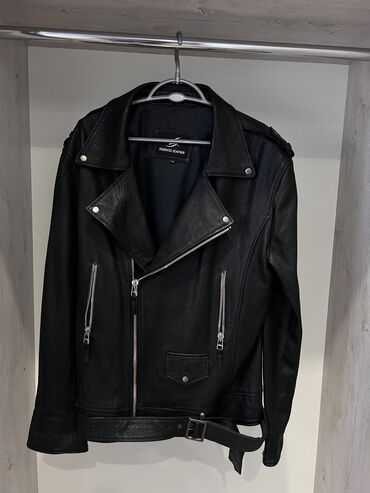 Kardiqanlar, jaketlər: Вещи продаются срочно! Если будите брать много,сделаю хорошую скидку — 4