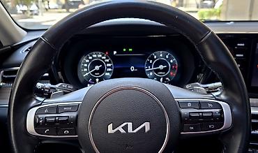 Kia: Kia K5: 2 l | 2022 il Sedan — 21