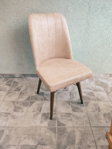 Stolice: Stolice
Cena po komadu 
Saljemo brzom postom na lalafo.rs — 17 Stolice: Stolice
Cena po komadu 
Saljemo brzom postom — 17