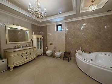 Продажа коттеджей и домов: Просторный загородный дом в классическом стиле с продуманной — 23