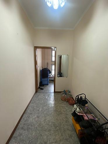 12: 3 комнаты, 80 м², 12 мкр 106 серия, 8 этаж, Косметический ремонт — 4