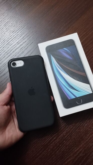 Apple iPhone: IPhone SE 2020, Б/у, 64 ГБ, Белый, Чехол, Коробка, 96 %