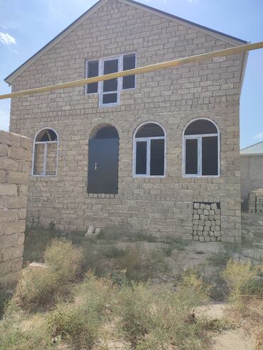 Həyət evləri və villaların satışı: 4 otaqlı, 130 kv. m, Kredit yoxdur, Orta təmir
