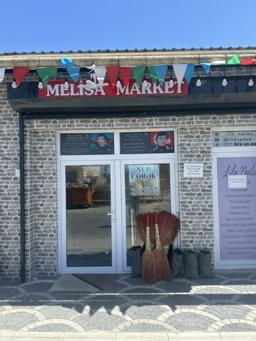 Mağazalar: Şəhərin binə atciliqda mərkəzində yerləşən, tam təchiz olunmuş ərzaq — 11