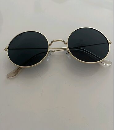 Naočare: Muske Naocare - Model 1: Pravougaone, bez okvira, tamnozelena stakla — 10