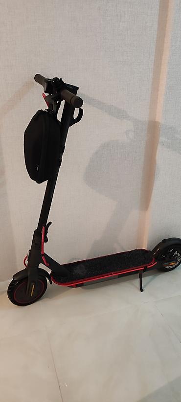 2 el scooter: Mi Pro 2 skuteridir. Alınandan bəri çox az istifadə olunubdu. Skutere — 1