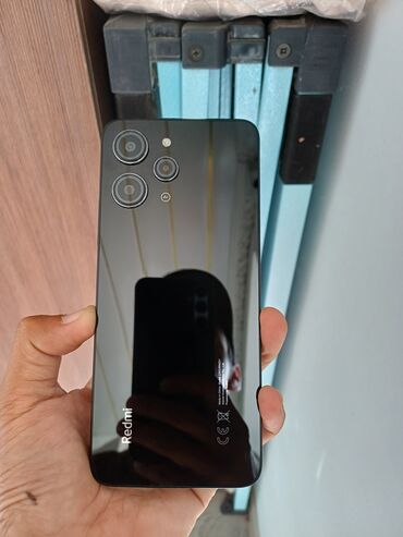 компютер новый: Redmi, Redmi 12, Б/у, 256 ГБ, цвет - Черный, 2 SIM