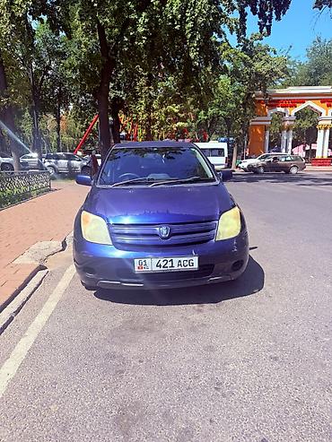 машина ист: Toyota Ist: 2003 г., 1.3 л, Автомат, Бензин, Хэтчбэк — 2