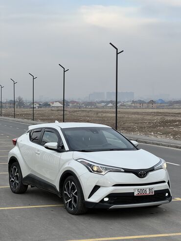 Toyota: Toyota C-HR: 2017 г., 2 л, Автомат, Бензин