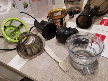 Ostala kuhinjska oprema: Sokovnik za sporo ceđenje KUVINGS odličan kao nov plaćen 500 e na lalafo.rs — 9 Ostala kuhinjska oprema: Sokovnik za sporo ceđenje KUVINGS odličan kao nov plaćen 500 e — 9