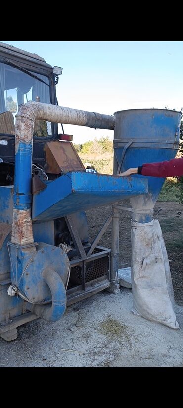 Yem üyüdən aparatlar: Kombayn tipli mobil yem üyüdüb‑qarışdıran qurğu - Traktorun kuyruq — 2