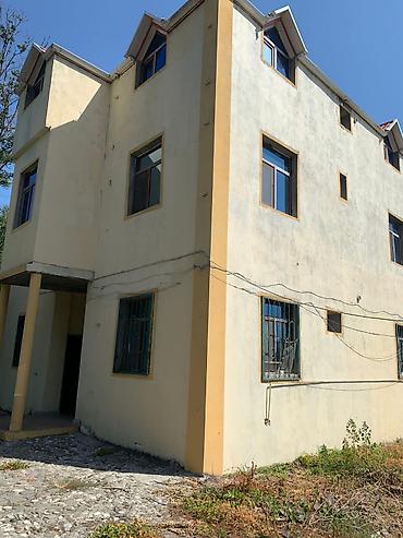 Həyət evləri və villaların satışı: 12 otaq, 250 kv. m, Orta təmir — 4