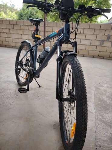 İdman velosipedləri: Dağ/şosse tərzi hibrid velosiped - Alüminium gövdə, sərt və yüngül — 1