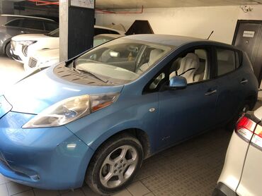 Nissan: Nissan Leaf: 1.1 l | 2011 il Sedan
