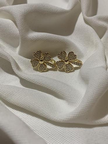 Наборы украшений: Набор колец из металла в золотистом и розово‑золотистом тоне. В — 8