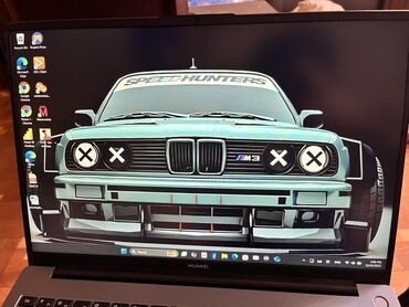 Huawei: Intel Core i3, 8 GB, 16 " — 3