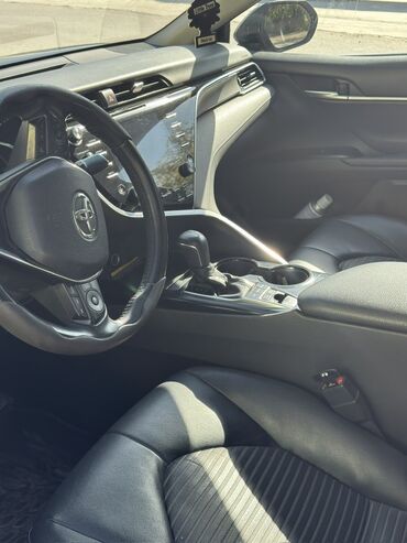 бампер задний на спринтер: Toyota Camry: 2018 г., Автомат, Гибрид, Седан