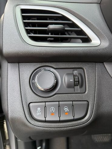 Chevrolet: Chevrolet Spark: 2019 г., 1 л, Автомат, Бензин, Хэтчбэк — 4