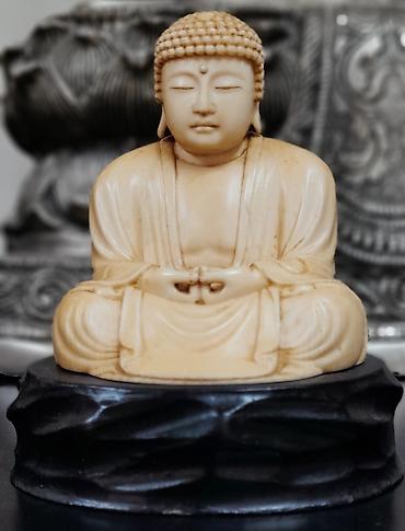 Figure: Japanska slonovaca rezbarija – škola Tokio, majstor Yoshiyuki (oko — 26