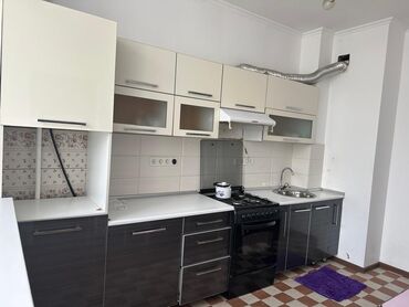 мраморное мясо бишкек цена: Кухонный гарнитур +вытяжка, газ плита (7000), зеркало (2000)