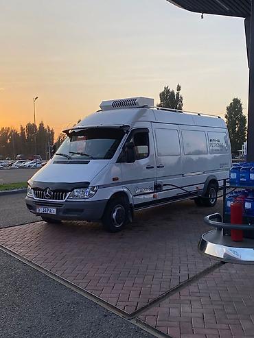 Mercedes-Benz Sprinter грузовой фургон-рефрижератор. Мотор коробка
