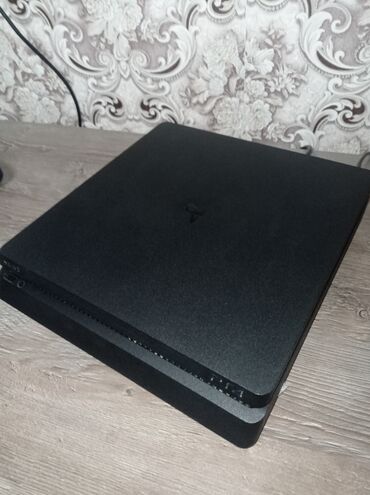 PS4 (Sony Playstation 4): PlayStation 4slim 1 tb 2 Arginal costik Arginal adapter 7 pulla