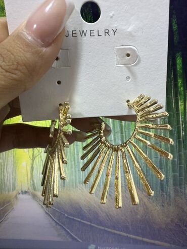 Bijuteriya dəstləri: Qadın bəzək aksesuarları – geniş seçim Məhsullar: - Qızılı tonlarda — 105