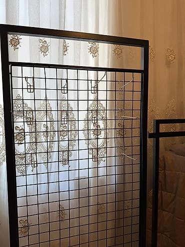 Stend vitrinləri: Hərəsindən 2 ədəd var. 150 m alınıb. Biri 60 m satılır. Tək tək almaq — 8