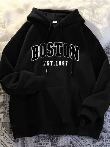 вещи для женщин: Мужская Черная Толстовка с Капюшоном BOSTON EST. 1997 - Свободный