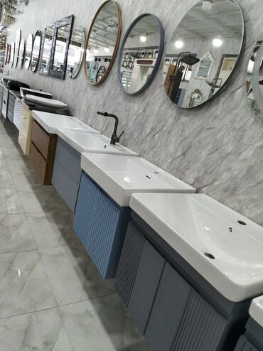 нагреватель воды на кран: Müxtəlif dizaynlarda tualet dolabları və güzgülər dəsti. Dolablar