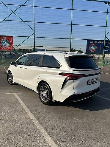 тойота сиенна 2022 цена бишкек: Toyota Sienna: 2022 г., 2.5 л, Автомат, Гибрид, Минивэн — 3