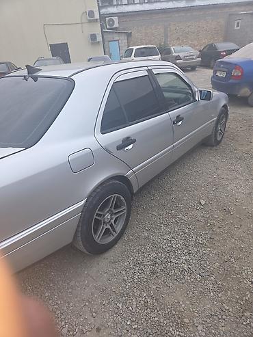 mazda cars: Mercedes-Benz C-Class: 1995 г., 2.3 л, Механика, Бензин, Седан — 4
