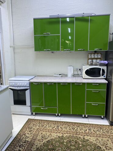 купить бу кухонную мебель: Кухонный гарнитур, Б/у, цвет - Зеленый, МДФ, Самовывоз