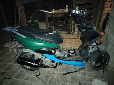 Mopedlər,skuterlər: Qırmızı rəngli skuter/skuterlə bağlı elan - DİQQƏTLƏ OXUYUN plamasi — 5