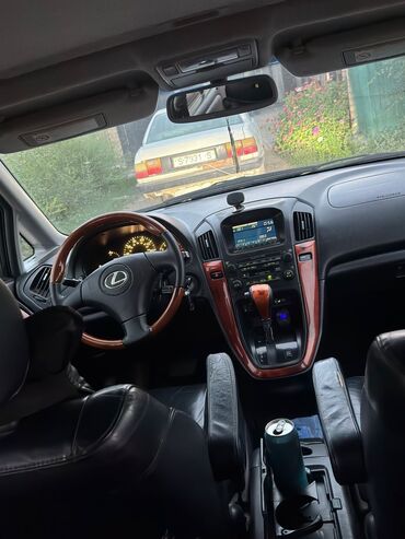 крылья на прицеп грузовой: Lexus RX: 2002 г., 3 л, Автомат, Газ, Кроссовер