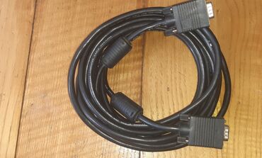 vga: VGA kabel 5m