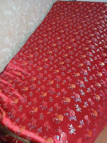 Qırmızı rəngli, güllü naxışlı tek neferlik Yun yorğan tezdir lalafo.az -da Qırmızı rəngli, güllü naxışlı tek neferlik Yun yorğan tezdir