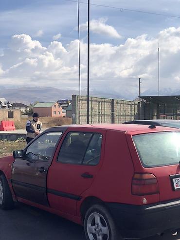 mazda capella: Volkswagen Golf: 1993 г., 1.6 л, Механика, Бензин, Хэтчбэк — 4