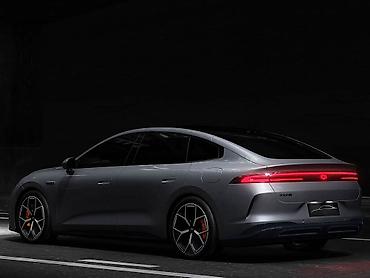 byd e1: Changan : 2026 г., Гибрид, Лифтбек — 10
