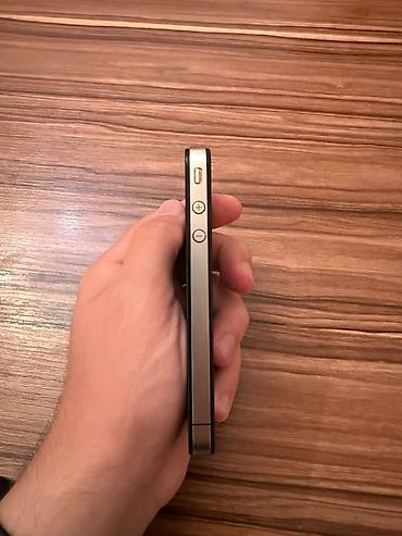 Apple iPhone: IPhone 4S, 16 GB, Qara — 2