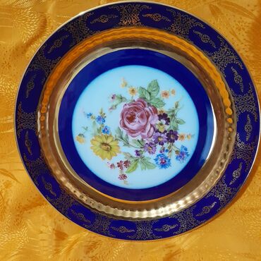 Digər dəstlər və servizlər: Qədimi qablar.Qiymətlər fərqlidir Başqa antik qablarda mövcuddur — 13