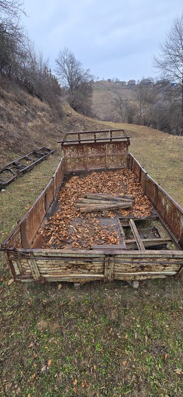 Yük maşınları üçün qoşqular: Bortları açılan kuza. Uzunluğu 4,3 m Eni 2,5 m Tam dəmir kuza — 7