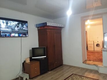 киргизия авторынок ош: 42 м², 2 комнаты
