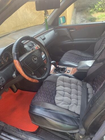 скутеры мопеды: Mercedes-Benz E-Class: 1999 г., 2 л, Механика, Бензин, Седан