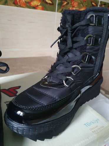 Сапоги: Продаем Новые зимние сапоги водооталкивающие внутри натуральный — 8