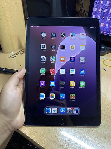 Планшет, Apple, память 64 ГБ, 10" - 11", 4G (LTE), Б/у, Детский цвет - Черный