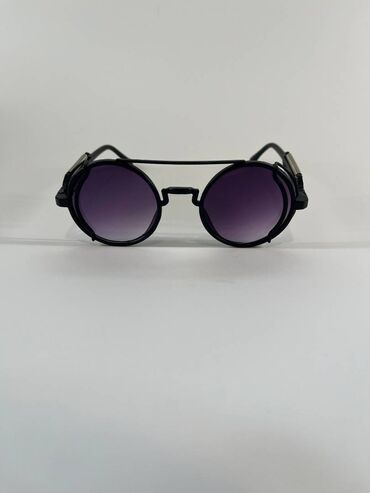 glo u beograd: Sunglasses